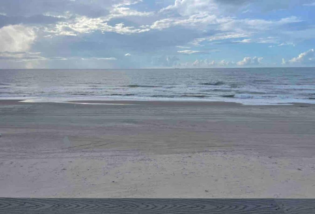 Surfside Beachfront Luxe Eksteriør billede
